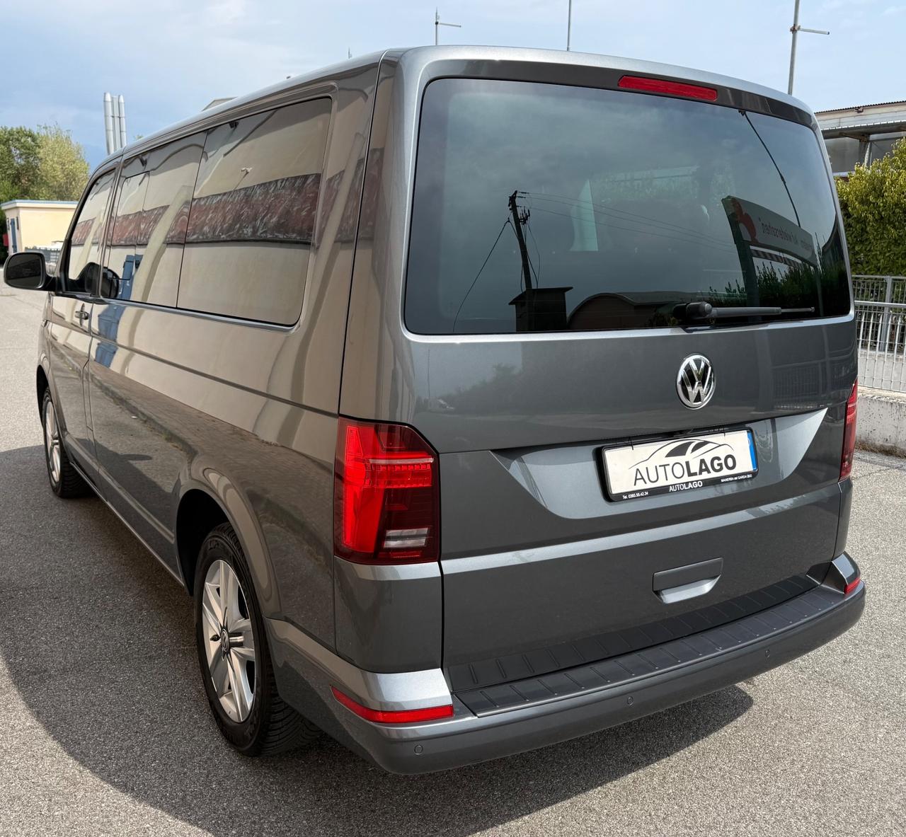 Volkswagen Caravelle 2.0 TDI 150CV DSG Cruise 9Posti