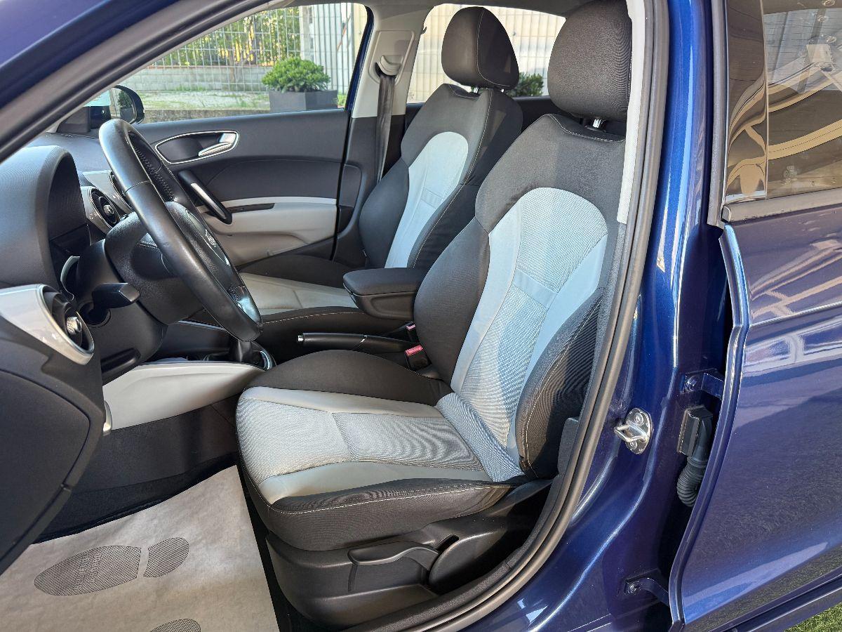 AUDI - A1 Sportback Sportback 1.6 tdi Attraction 90cv