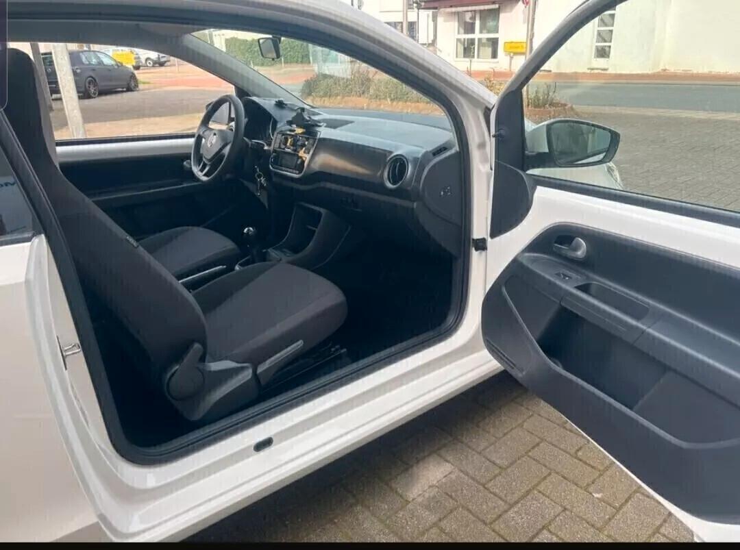 Volkswagen up! Up 2014