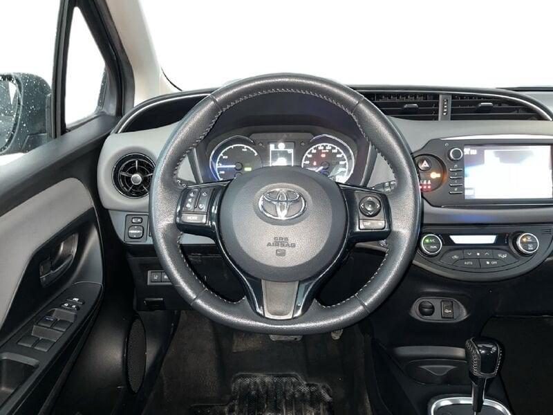 Toyota Yaris III 2017 5p 1.5 hybrid Active my18