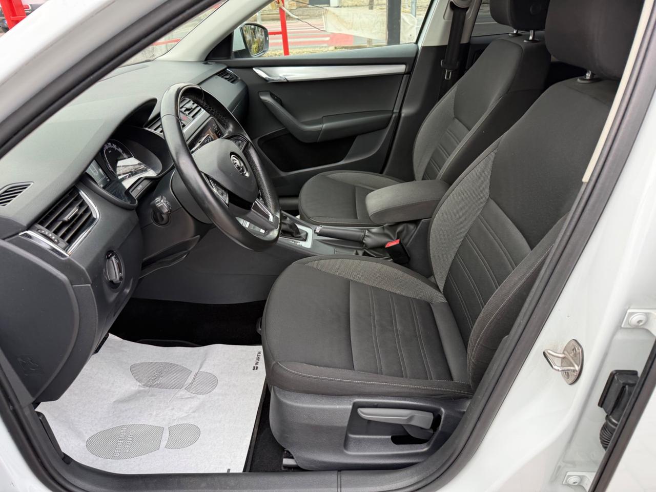 Skoda Octavia 1.6 TDI CR 115 CV DSG Executive IVA ESPOSTA