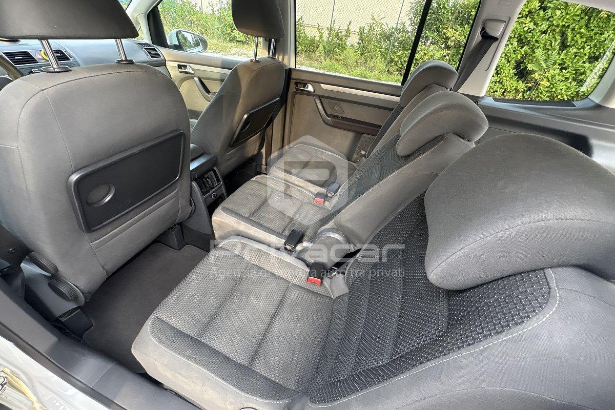 VOLKSWAGEN Touran Business 1.6 TDI DSG Comfortline