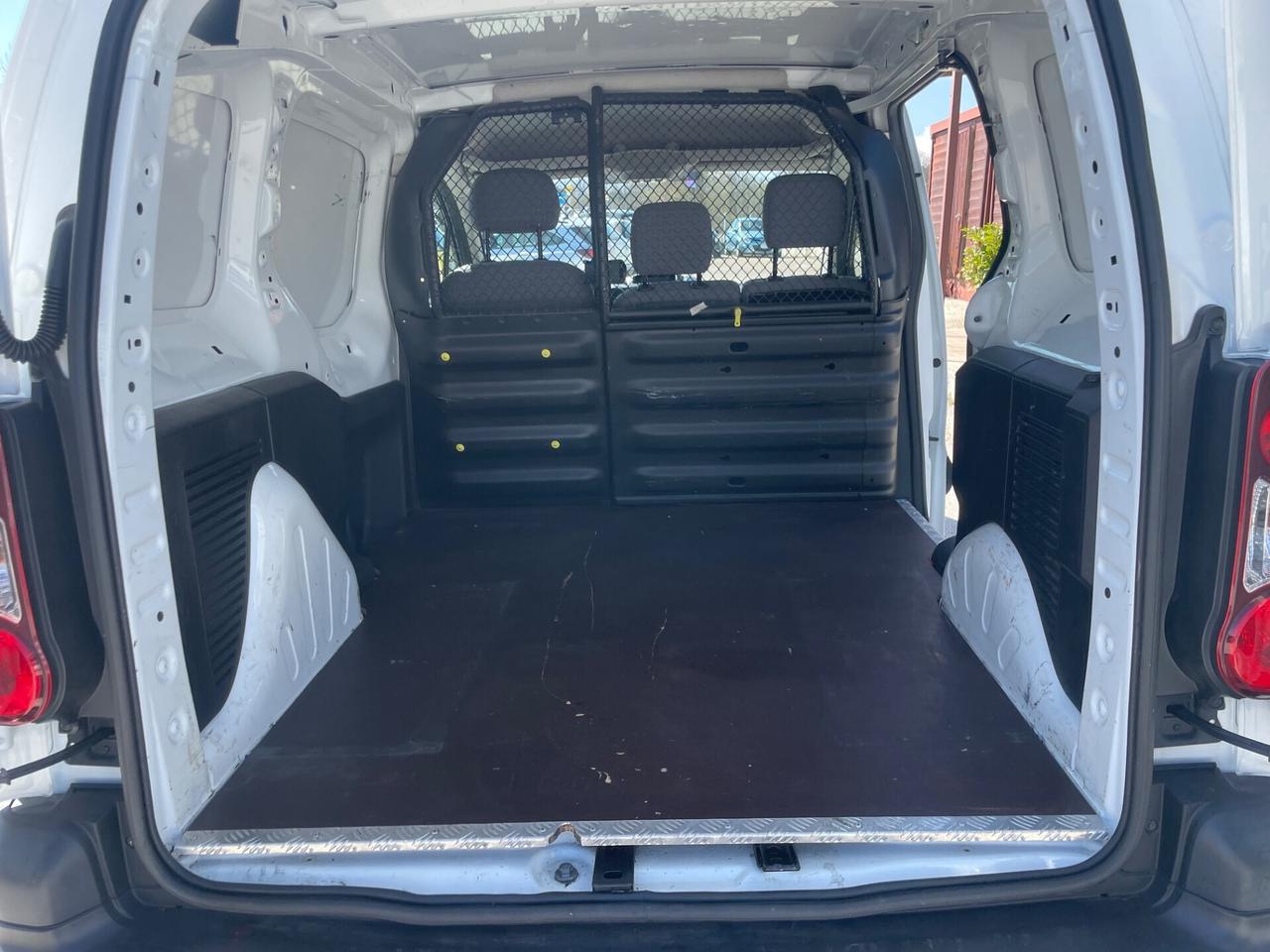Peugeot Partner 1.6 HDi 92 VAN 3 POSTI