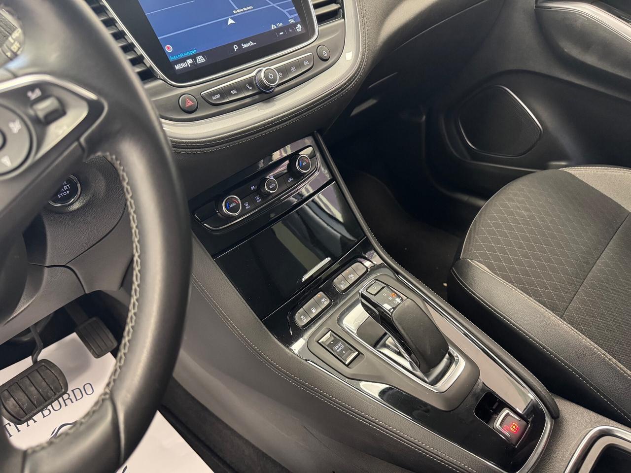 Opel X GRANDLAND 1.6 HYBRID4 PLUG-IN