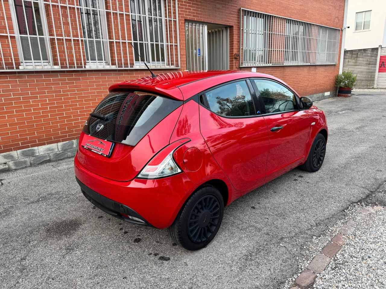 Lancia Ypsilon 1.2 69CV 5P Gold NEOPATENTATI