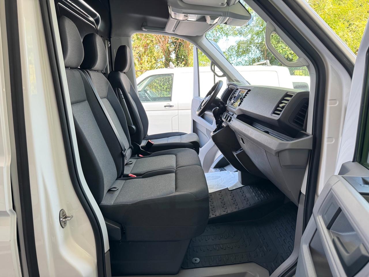 Volkswagen Crafter 2.0TDI DSG L4-H3 GARANZIA 24MES