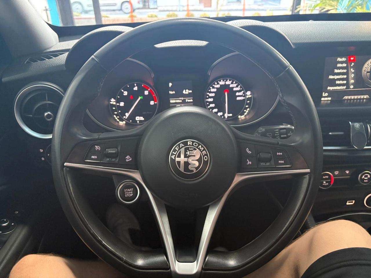 Alfa Romeo Stelvio 2.2 Turbodiesel 180 CV AT8 Q4 Executive
