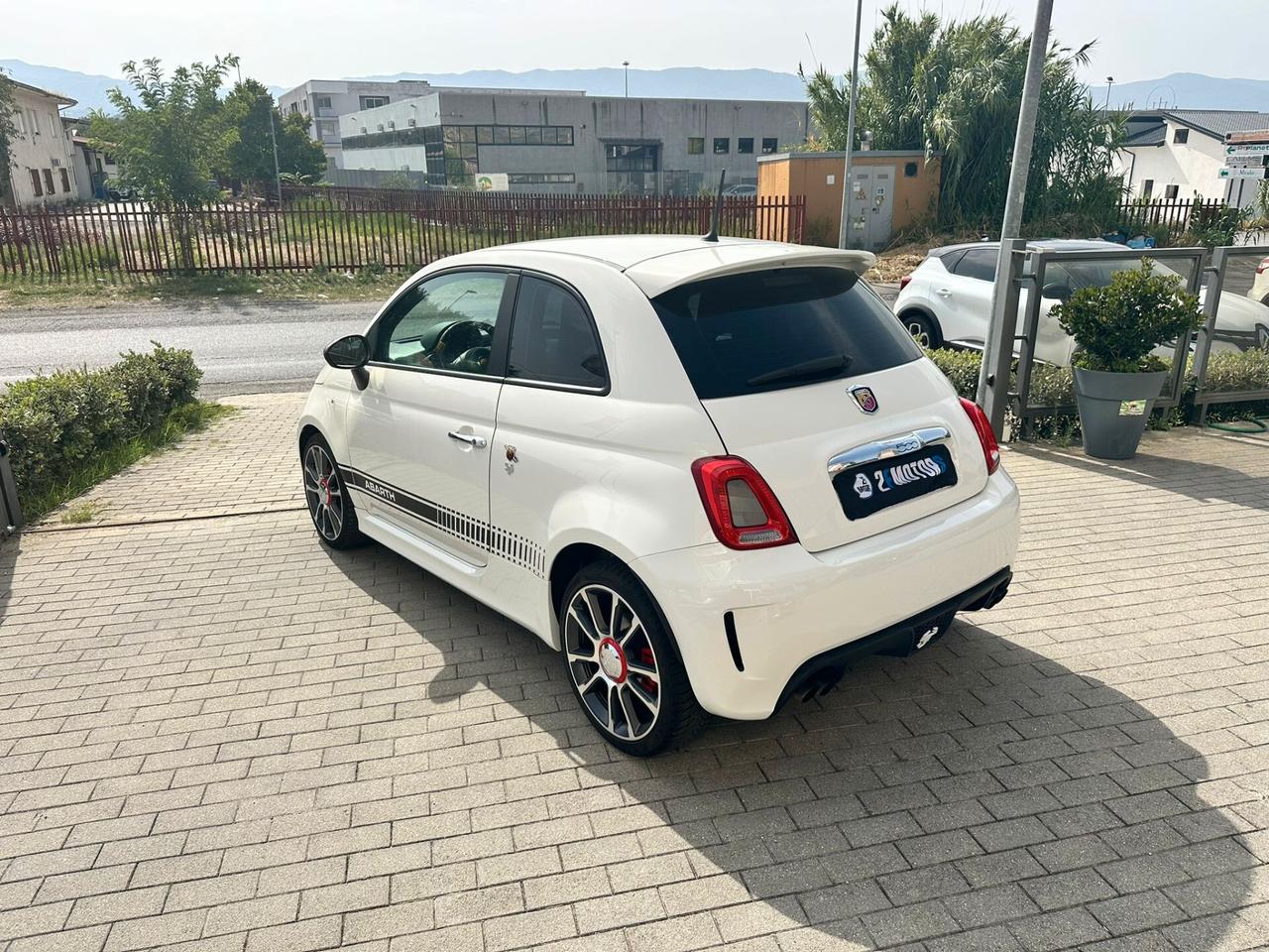 Abarth 500 500/595 1.4 16v t. t-jet Custom 135cv E6