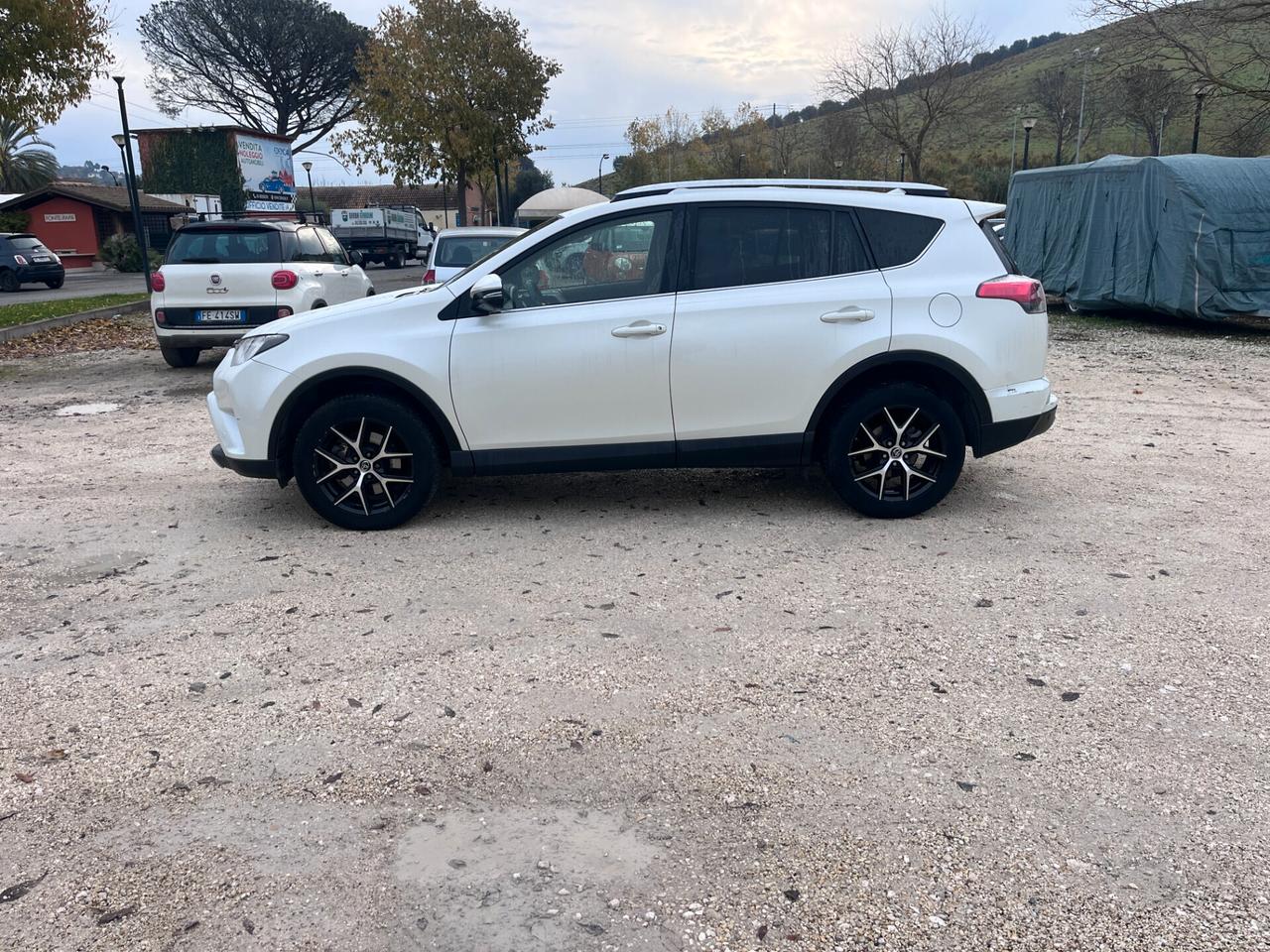 Toyota RAV 4 RAV4 2.0 D-4D 2WD Active