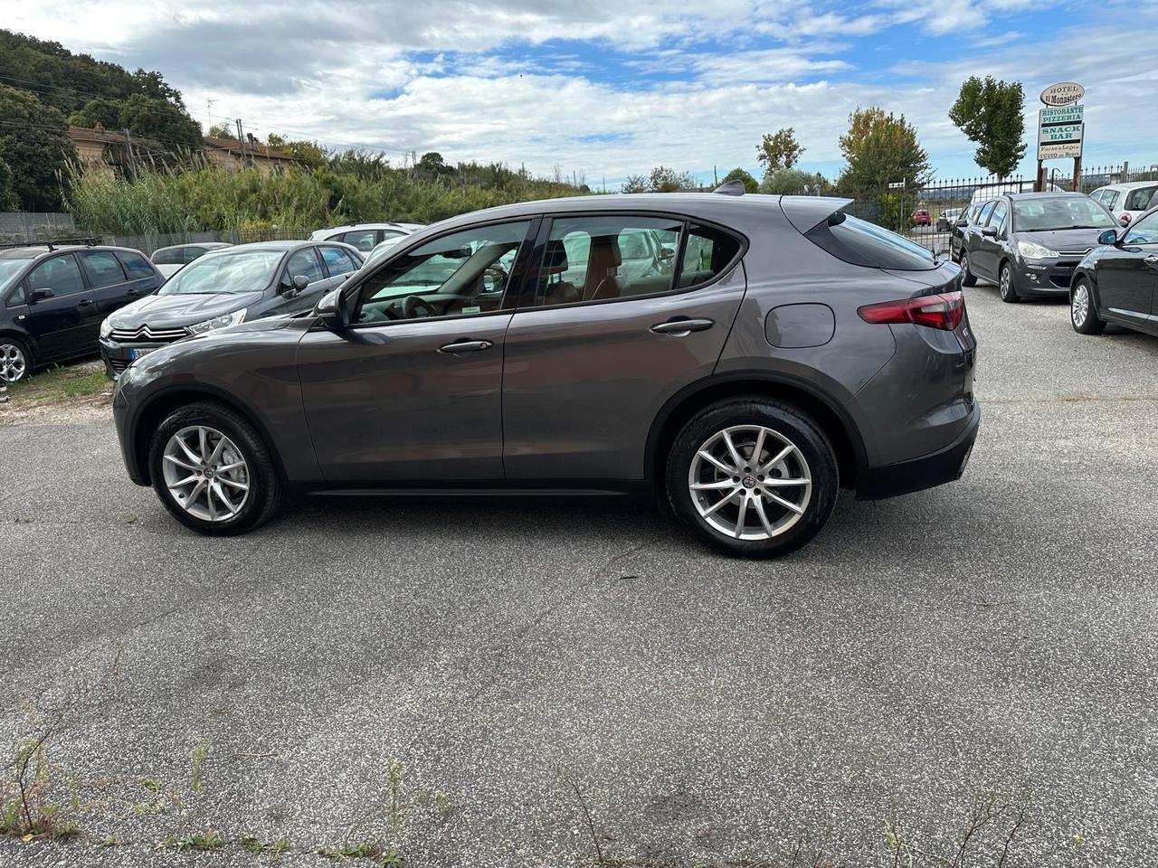 Alfa Romeo Stelvio 2.2 Turbodiesel 210 CV AT8 Q4 Business