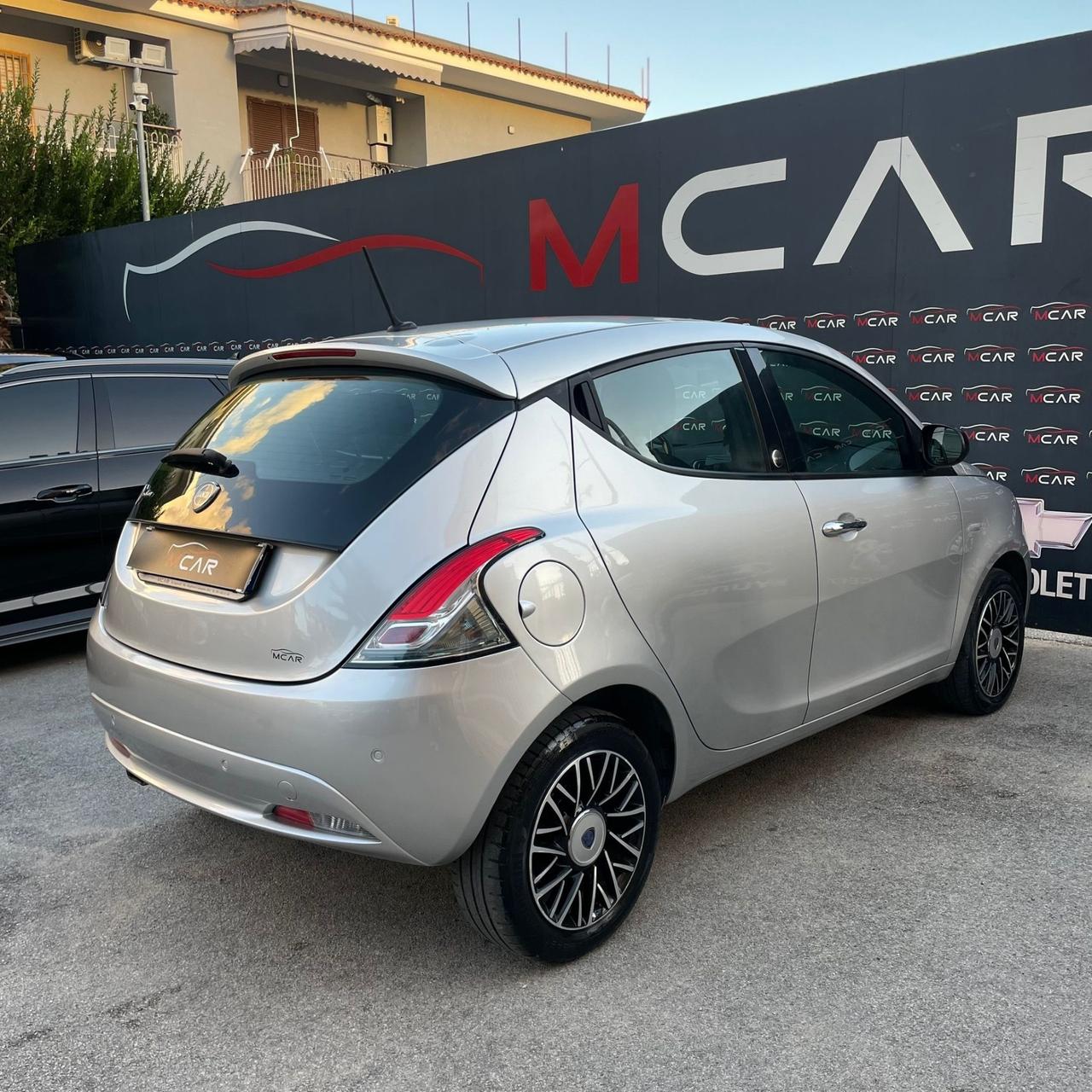 Lancia Ypsilon 1.2 69 CV 5 porte GPL Ecochic Gold