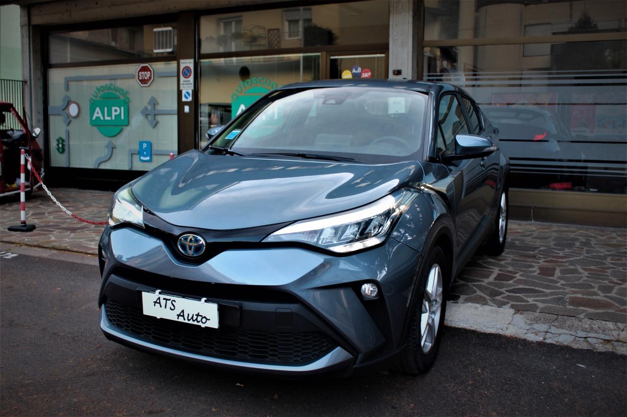 Toyota C-HR Hybrid soli 21800 KM
