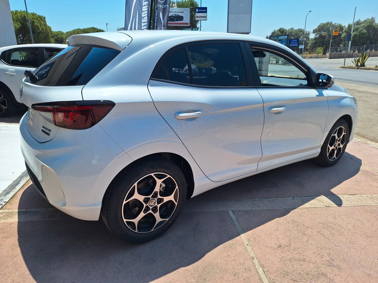 Mg MG3 Luxury FULL HYBRID