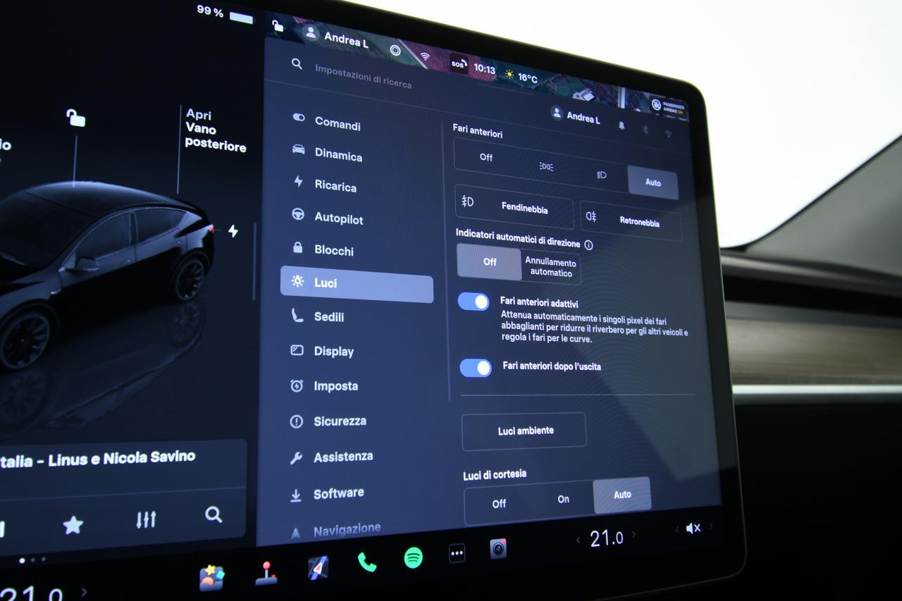 TESLA Model Y Long Range Dual Motor awd + AUTOPYLOT MAX