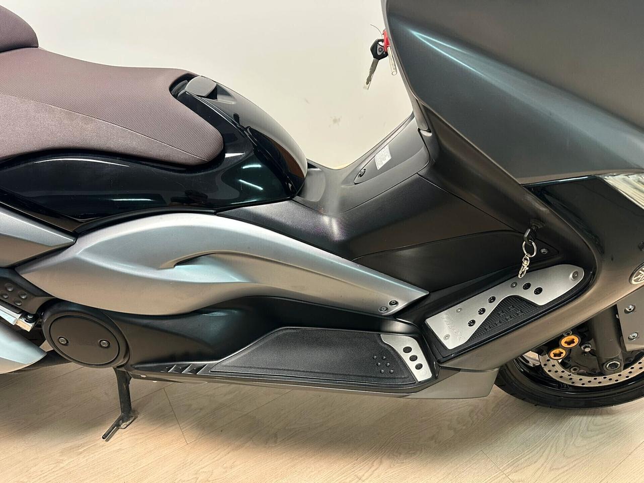 YAMAHA T-MAX T MAX 500 - 33.000KM DA 99€ AL MESE