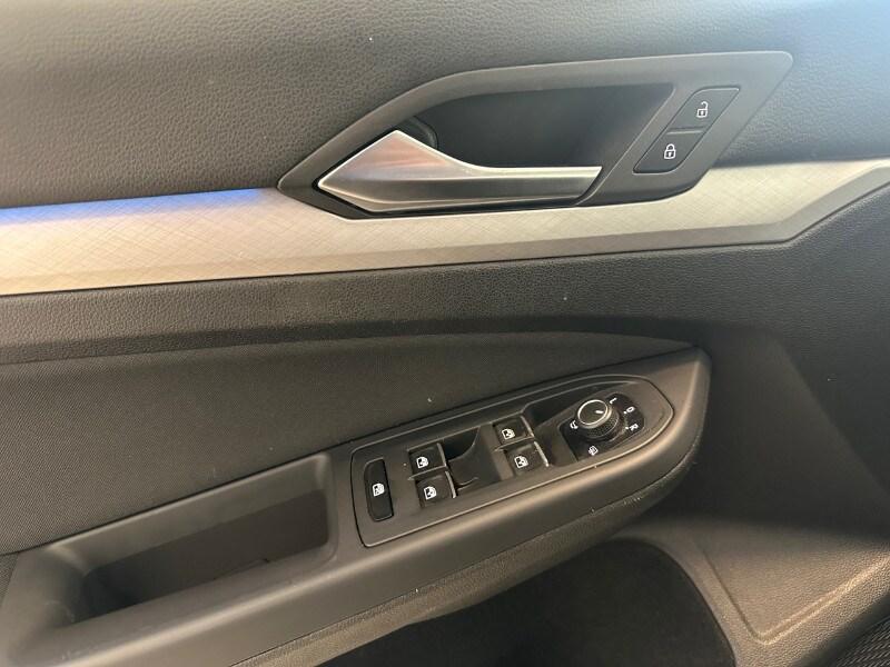 VOLKSWAGEN Golf 8ª serie Golf 1.0 TSI EVO Life