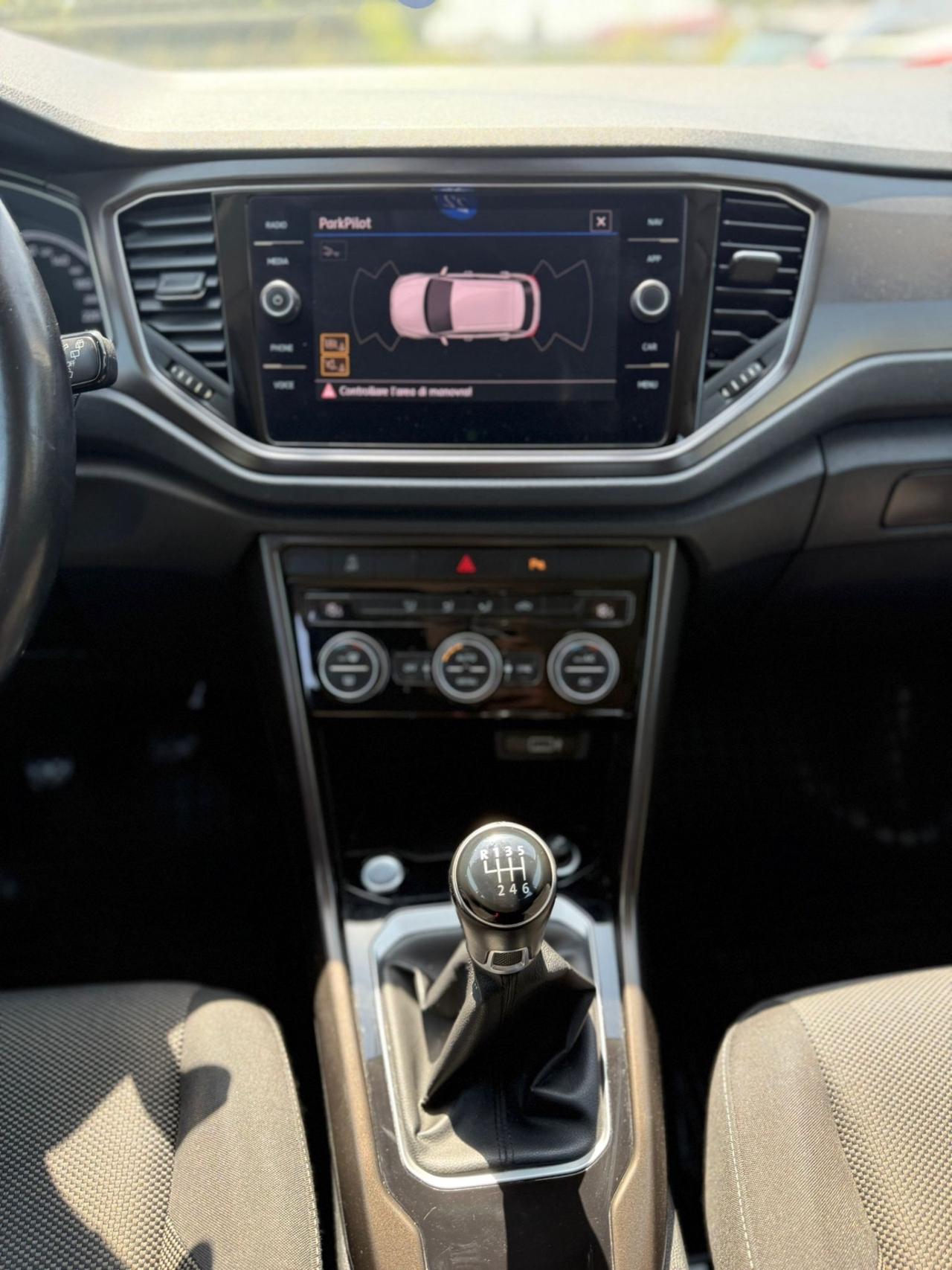 Volkswagen T-Roc 1.6 TDI SCR Business BlueMotion Technology