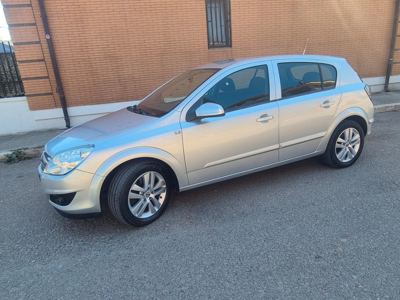 Opel Astra 1.7 CDTI 125CV 5 porte Enjoy anno 08