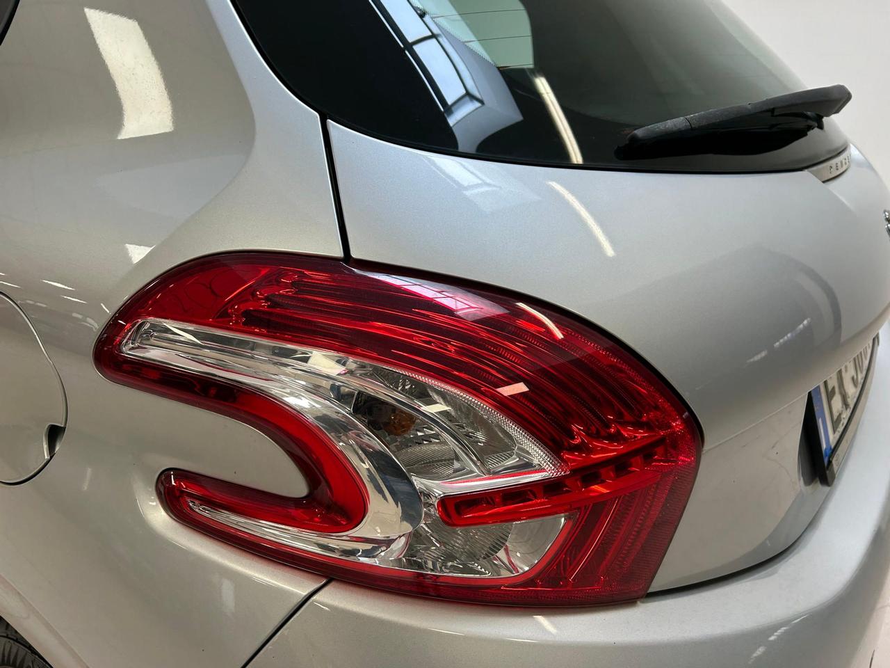 Peugeot 208 5p 1.4 vti 16v Active gpl 95cv