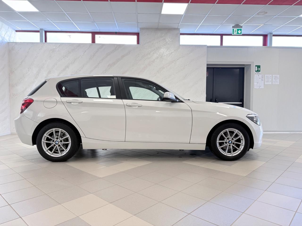 Bmw 116 116d 5p. Urban