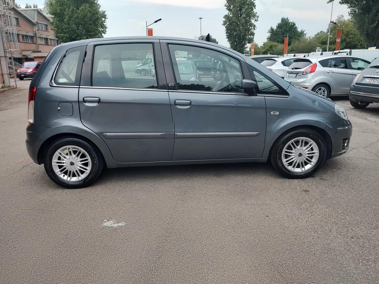 Lancia MUSA 1.4 16V Platino ECOCHIC, BENZINA\GPL, OK NEOPATENTATI, GARANZIA L.12 MESI