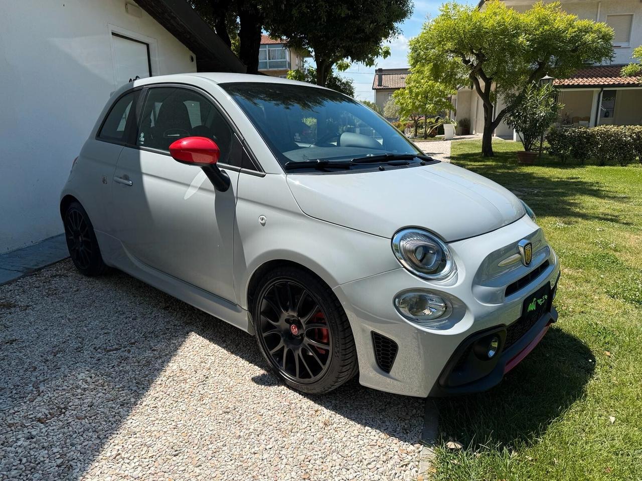 Abarth 595 - F595 1.4 Turbo T-Jet 165 CV