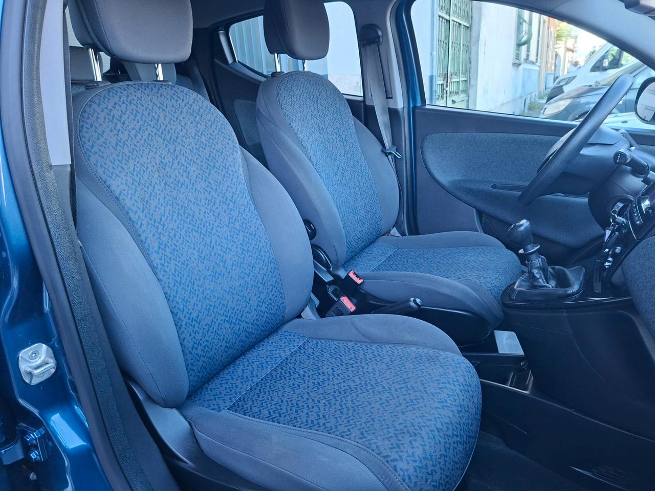 Lancia Ypsilon 1.0 FireFly 5 porte S&S Hybrid Silver - Vettura aziendale, unico proprietario.