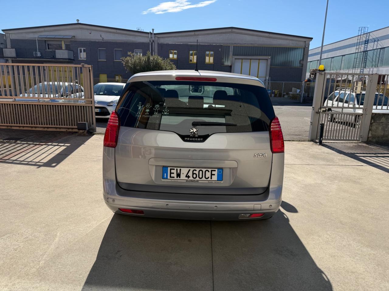 Peugeot 5008 1.6 HDi 115CV Business