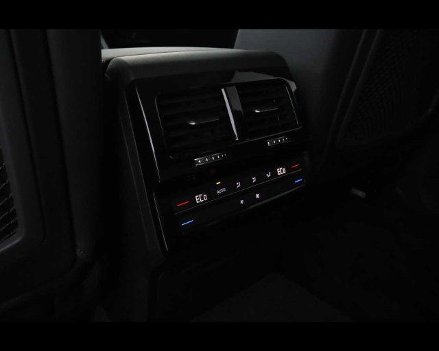 VOLKSWAGEN Touareg 3.0 V6 TDI SCR R-Line