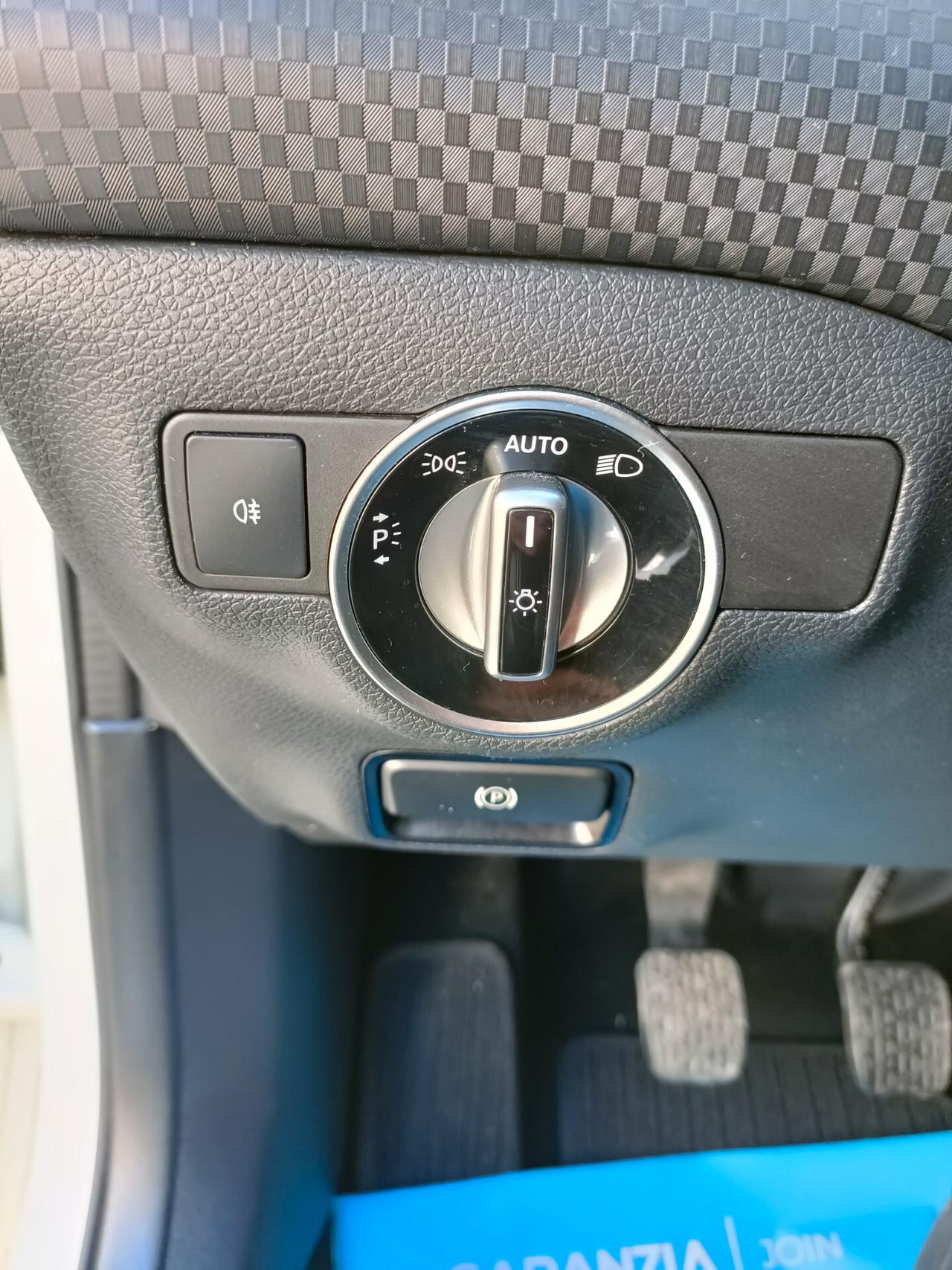 Mercedes-benz A 180 d Premium