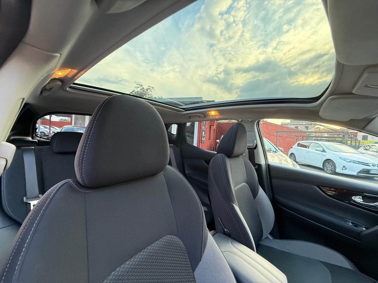 Qasqhqai 1.5 dci-unipro-( 69 mila km ) -unipro-rate