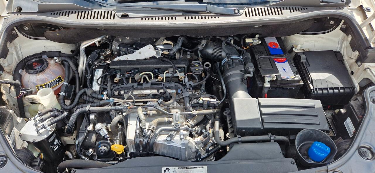 Volkswagen Caddy Pianale Ribassato 2.0 TDI 150 CV 7posti Highline 7posti