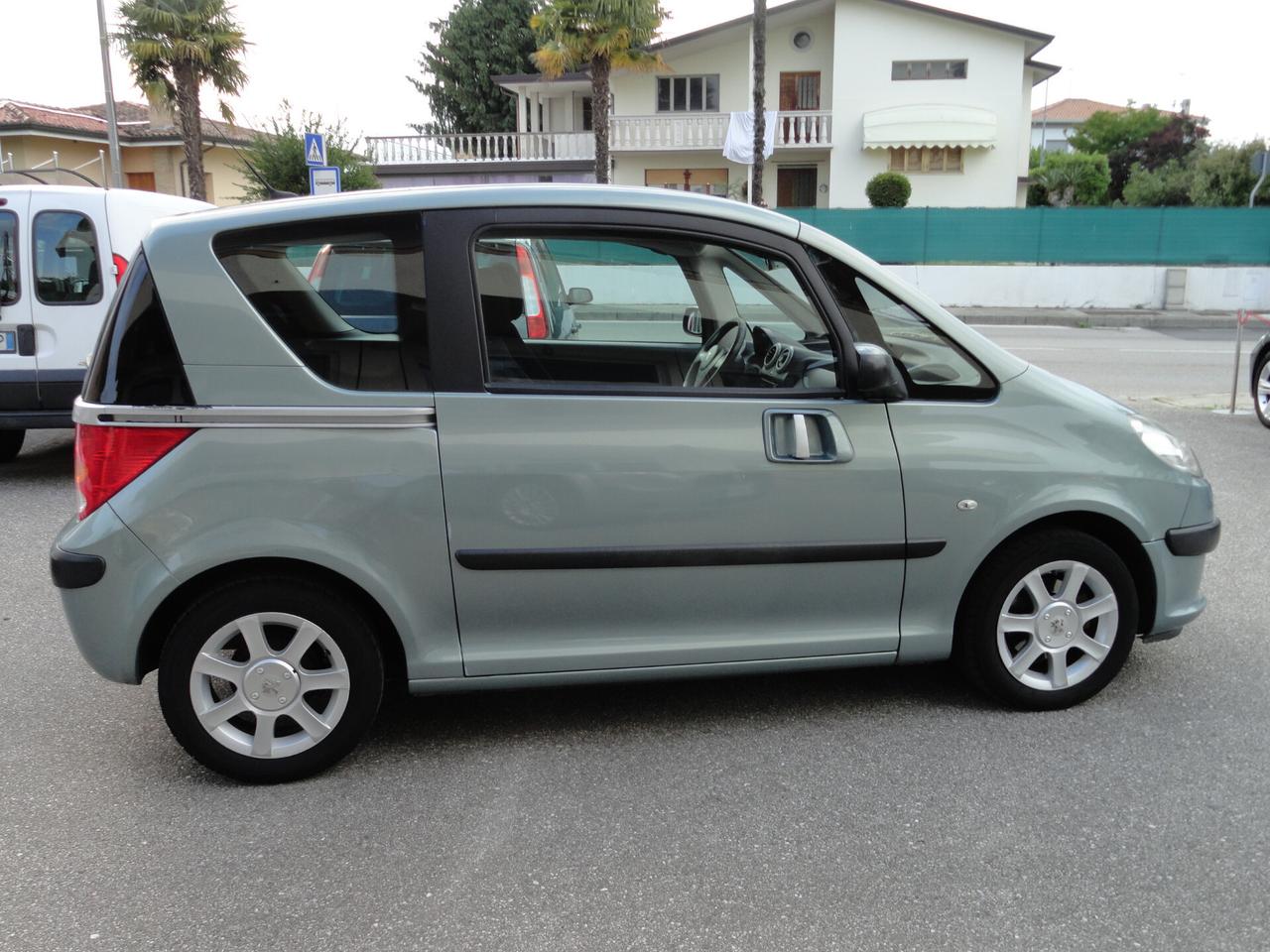 Peugeot 1007 1.4 Trendy