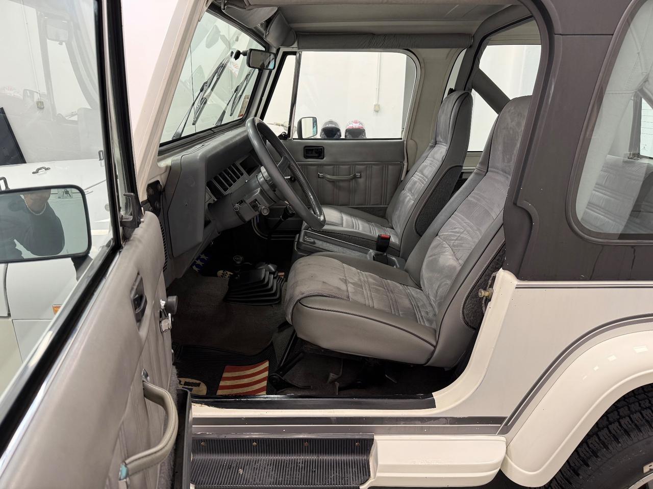 Jeep Wrangler 2.5 Laredo 130000km