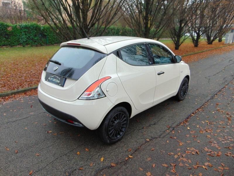 LANCIA Ypsilon 3ª serie Ypsilon 1.2 69 CV 5 po...
