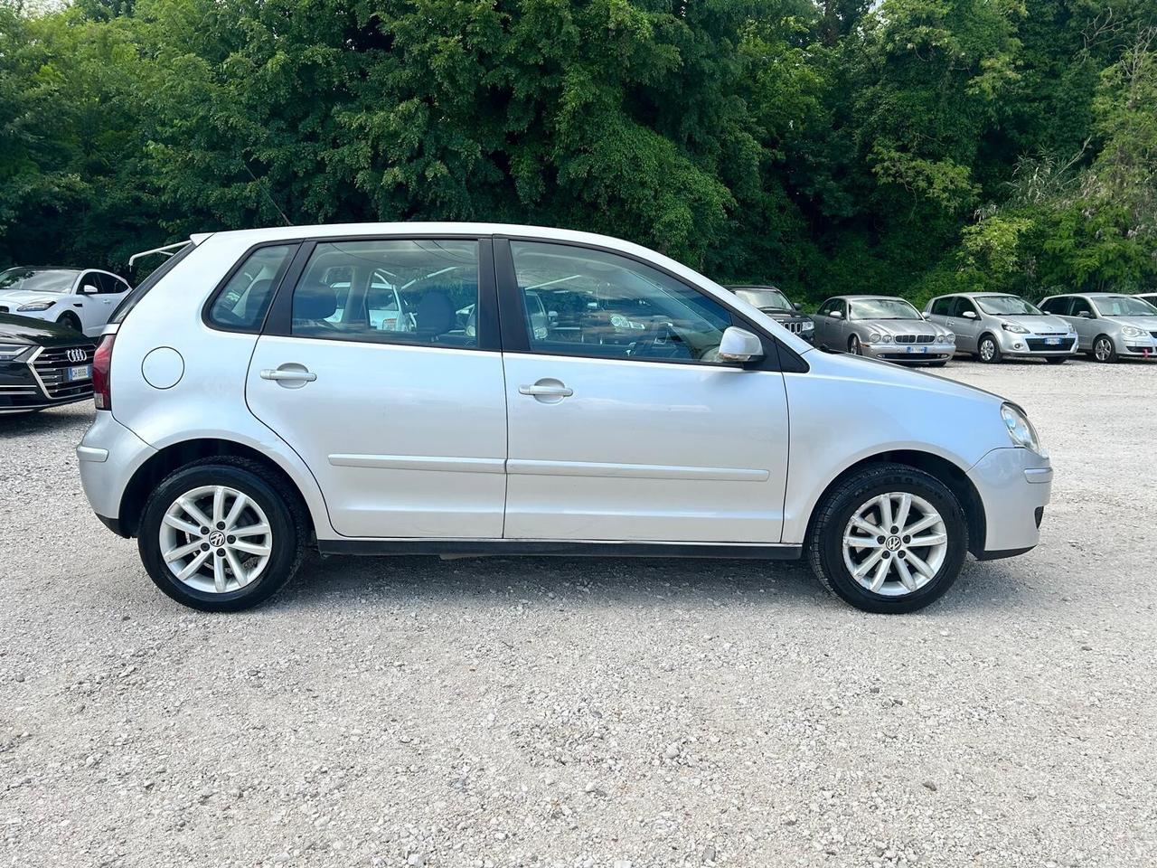 VOLKSWAGEN POLO 1.4 80CV 5PORTE OK NEOPATENTATI