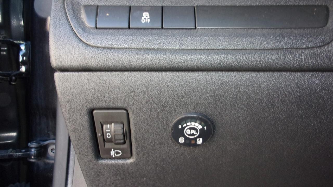 Peugeot 208 1.4 VTi 95 CV 5p. GPL Access