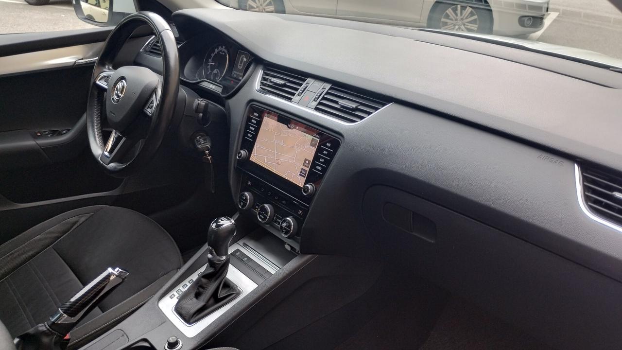 Skoda Octavia 1.6 TDI CR 115 CV DSG Wagon Executive