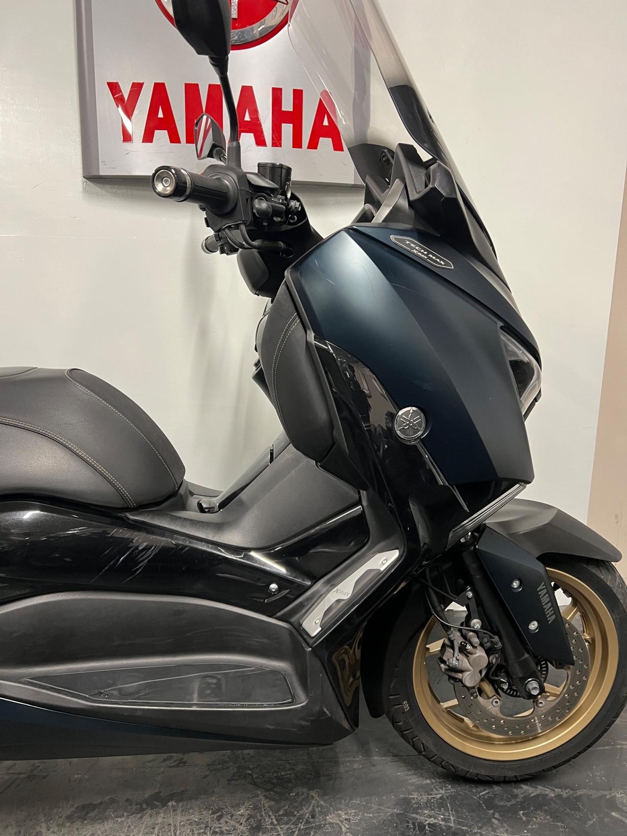 Yamaha X-Max 300 Tech max