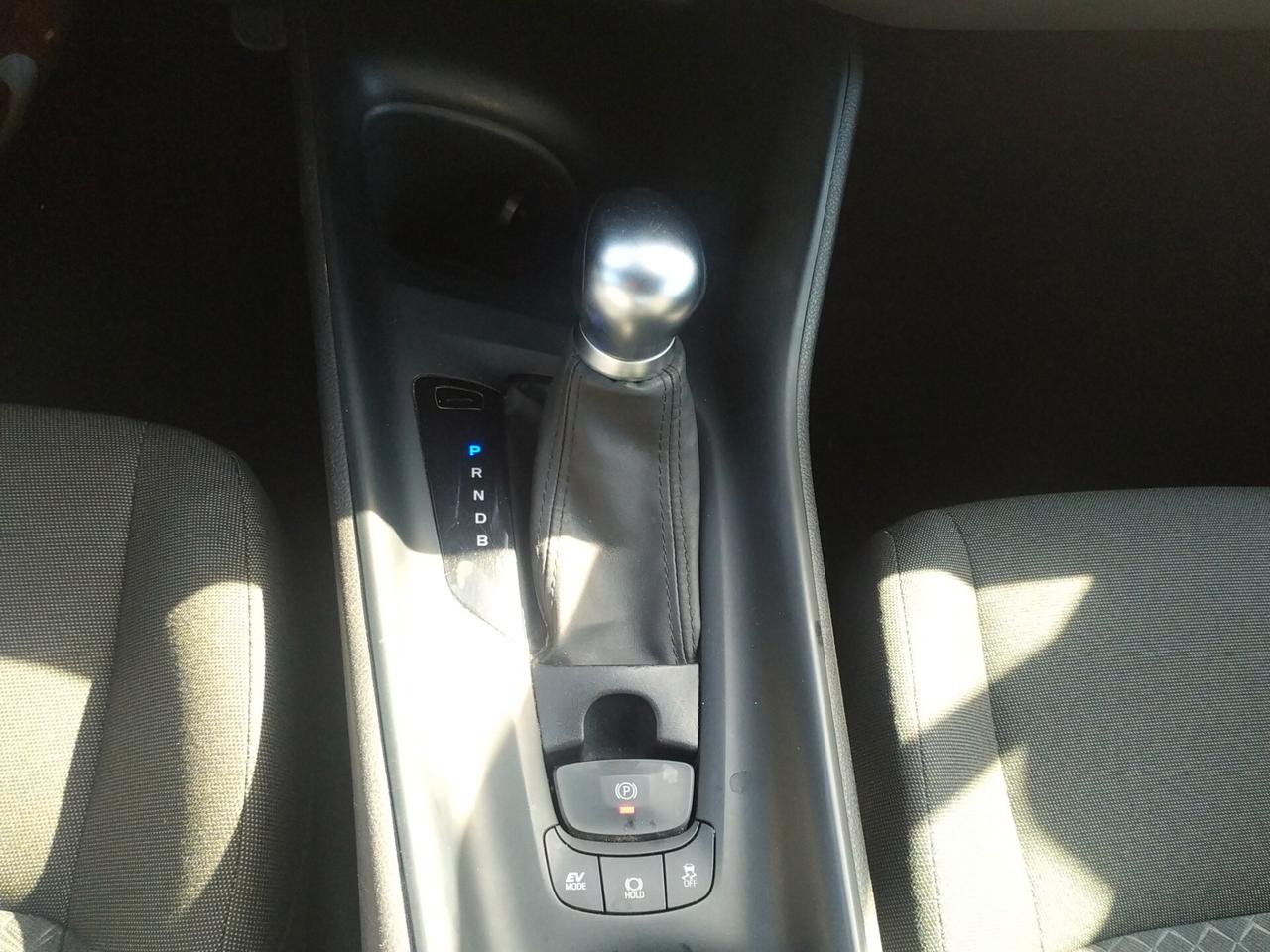 Toyota C-HR 1.8 Hybrid E-CVT Active