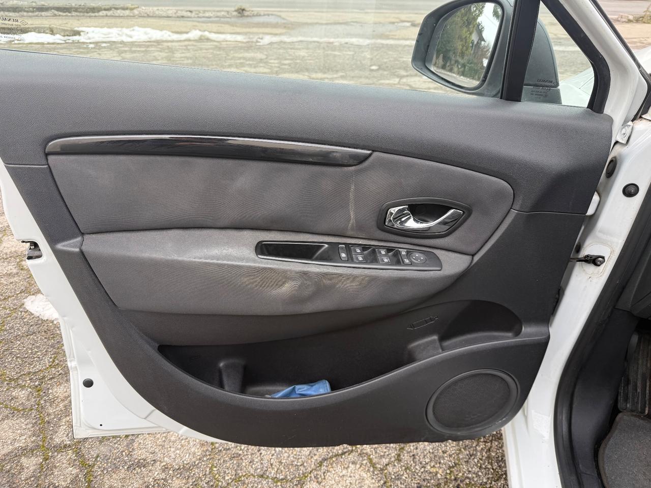 Renault Scenic Scénic XMod 1.6 GPL Wave