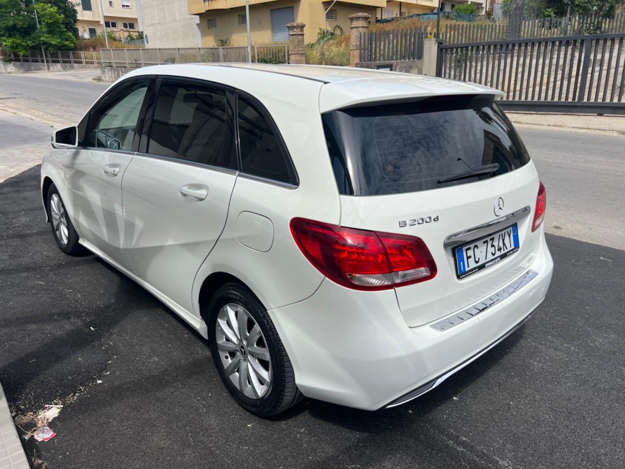 Mercedes-benz B 200 B 200 d Sport