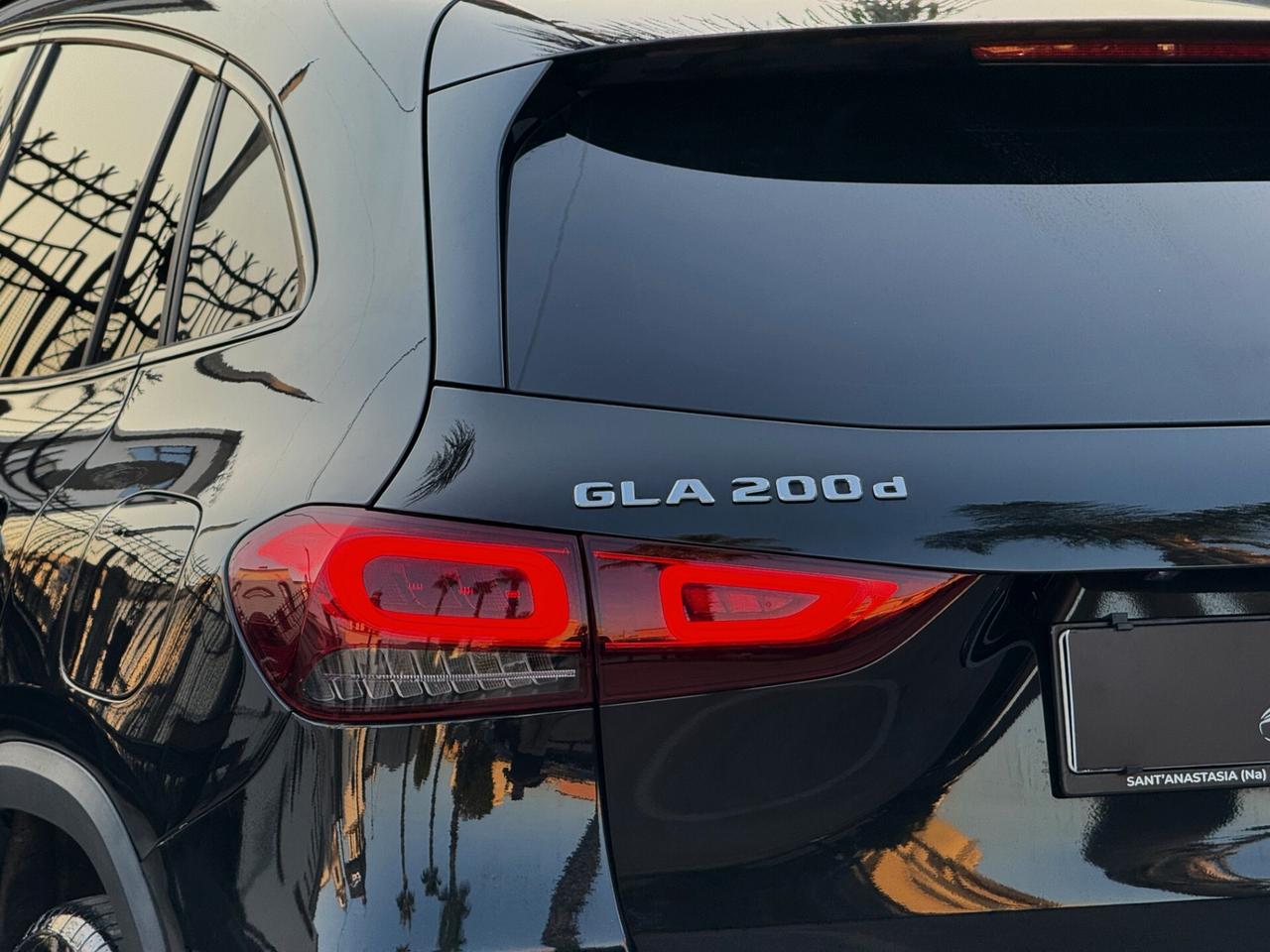 Mercedes-Benz GLA 200 d Premium AMG TETTO