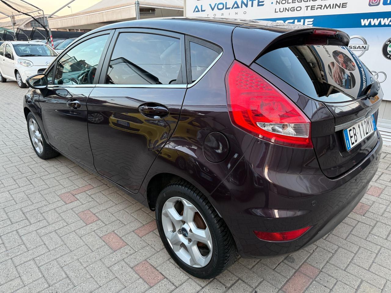 Ford Fiesta 1.4 5 porte Bz.- GPL Titanium - NeoPatentati