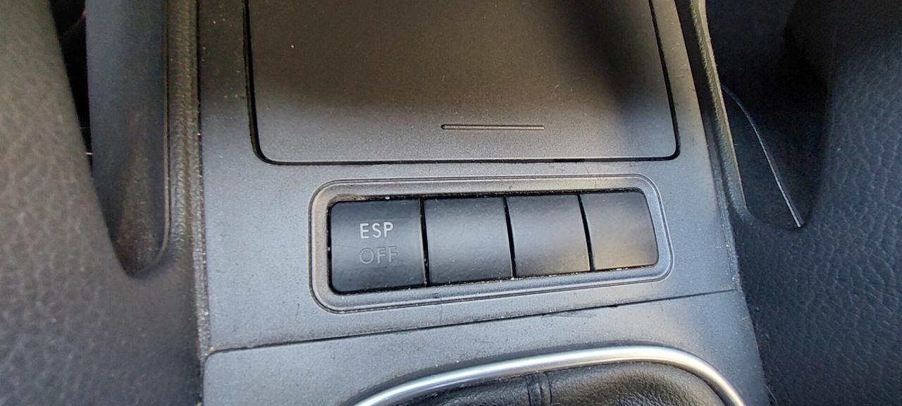 GOLF 1,9 TURBODIESEL 105 CV X NEOPATENTATI COMFORTLINE LEGA GOMME NUOVE IMPECCABILE