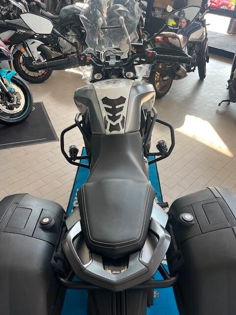CF MOTO MT 650 ABS