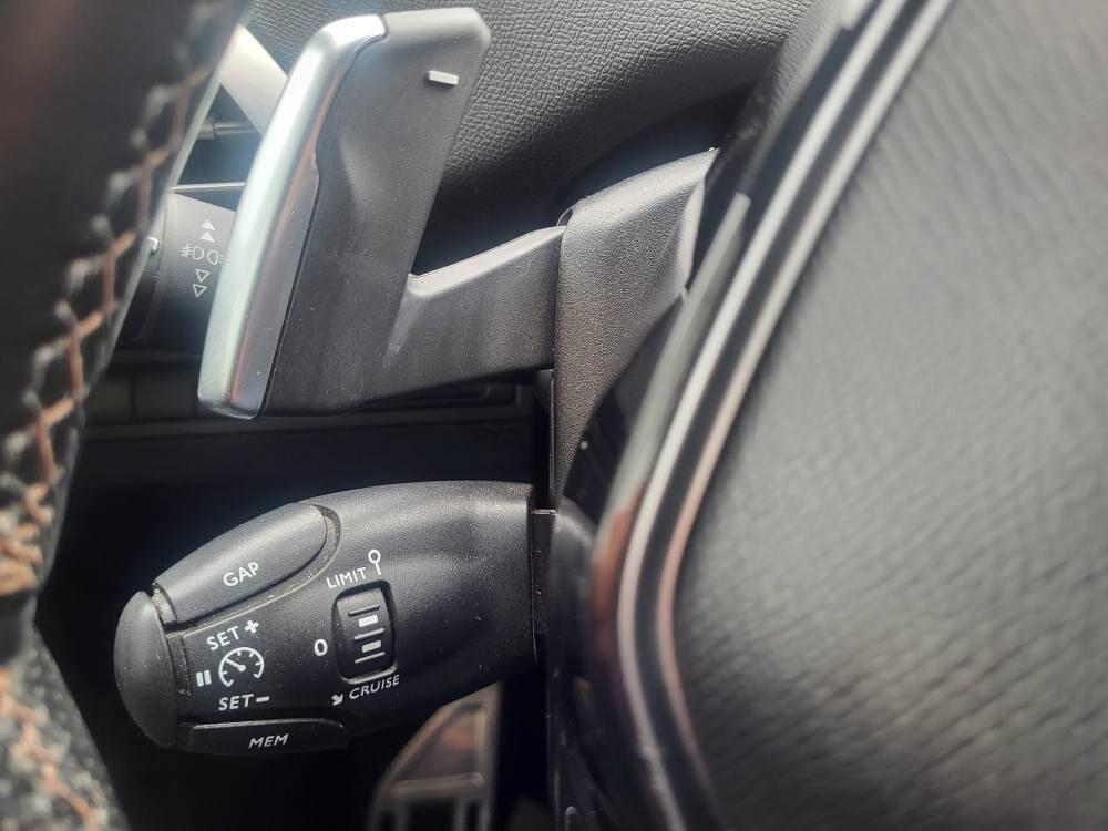 Peugeot 3008 1.6 DIESEL 120CV AUTOMATICA VERS GT Line 03/2018+BIXENO+NAVI