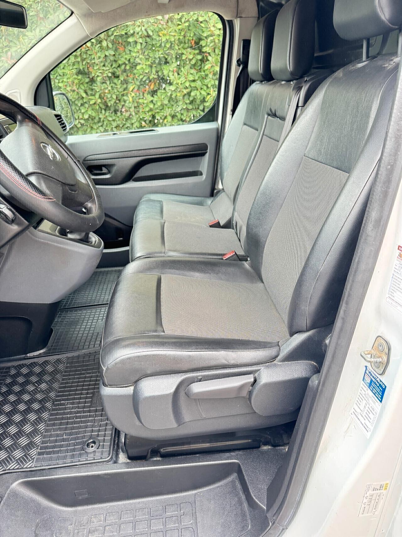 Opel Vivaro Eu6.2 2020