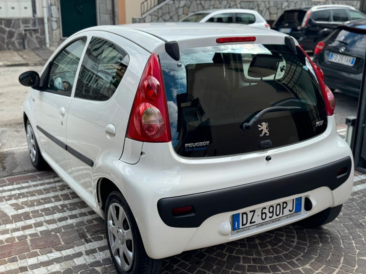 Peugeot 107 1.0 68CV 5p. Plaisir