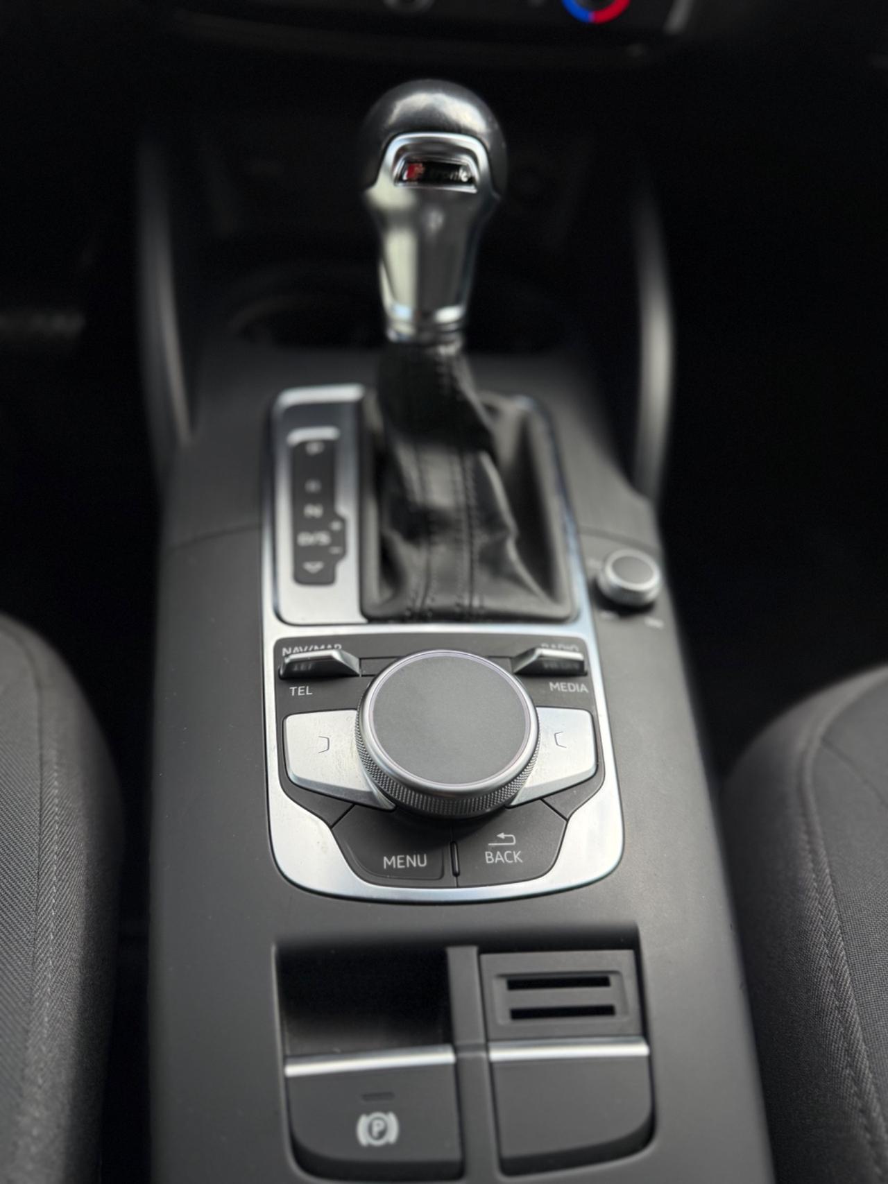 Audi A3 SPB 1.6 Diesel S-LINE